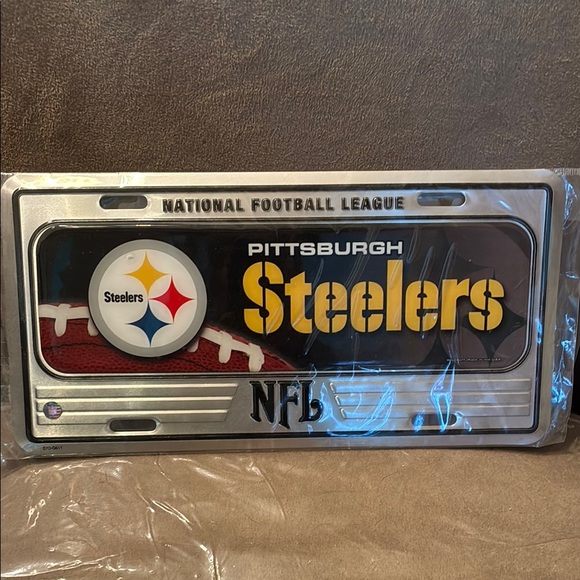 NFL Other - NFL Black and Silver Metal License Plate